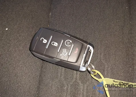 2025 Ram 1500 Big Horn 4X4 5'7 Box z USA, uszkodzony, nr VIN 1C6RRFFG4SN502088